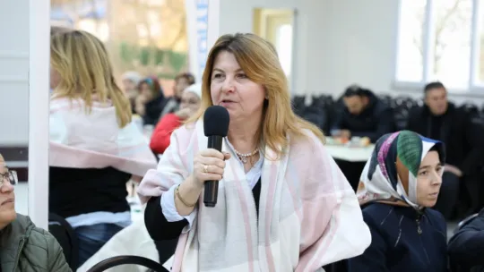 Kadın buluşmalarında hizmet vurgusu