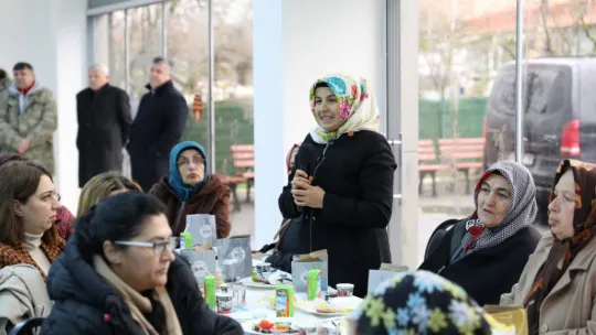 Kadın buluşmalarında hizmet vurgusu