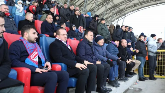 Volkan Yılmaz gece gündüz mesaide