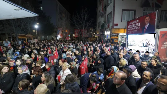 Alibey Mitinginde Volkan Yılmaz'a Sevgi Seli