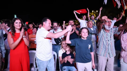 Silivri Sahilinde Milli Takım Maç coşkusu