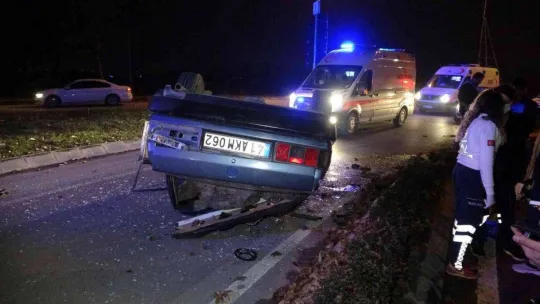 Polisten kaçan alkollü ve ehliyetsiz sürücü takla attı: 3 yaralı