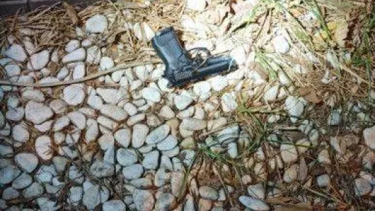 Polisten kaçan şüpheliler 4 otomobile çarparak durabildi