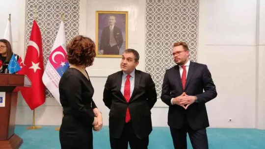 Polonya'dan Türk öğrencilere burs