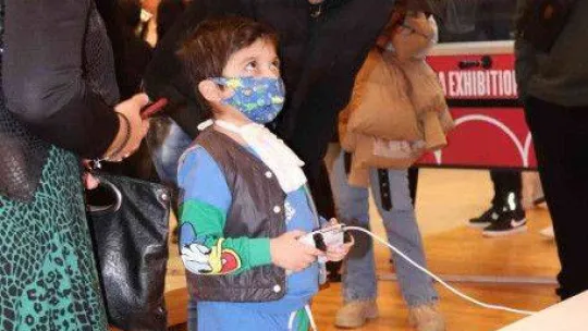 POPSAV üyeleri, NBA sergisinde romatoloji hastası çocukları ağırladı