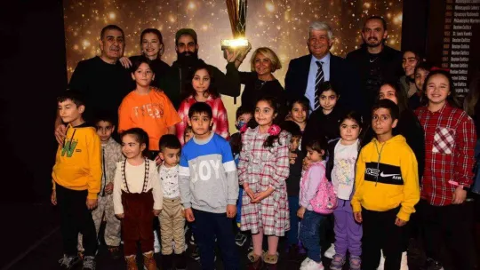 POPSAV üyeleri, NBA sergisinde romatoloji hastası çocukları ağırladı