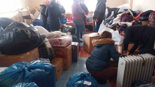 Posof'tan depremzedelere yardım eli