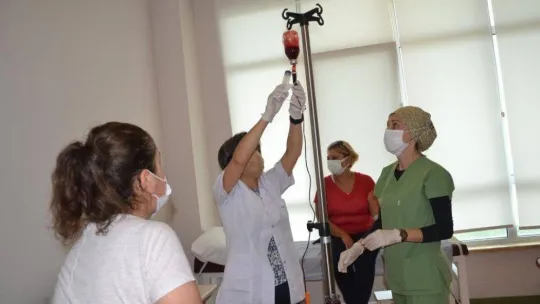 Prof. Dr. Nilay Şahin'den ozon ve romatizma üzerine iki bilimsel tedavi kitabı