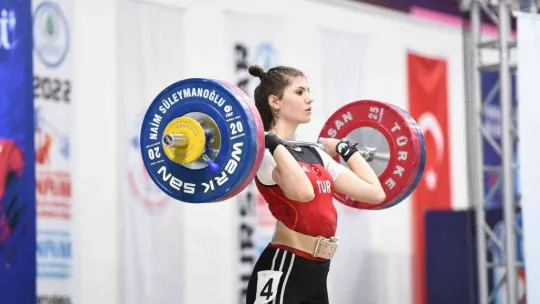 Pursaklar 2. Uluslararası Naim Süleymanoğlu Halter Turnuvası'nda Türkiye rüzgarı