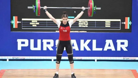 Pursaklar 2. Uluslararası Naim Süleymanoğlu Halter Turnuvası'nda Türkiye rüzgarı