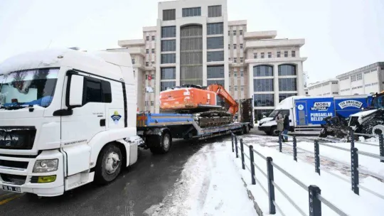 Pursaklar Belediyesinden deprem bölgelerine yardım eli
