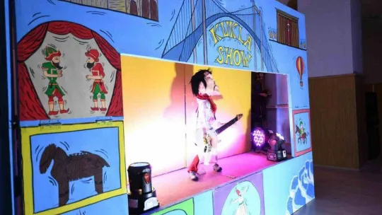 Pursaklar'da çocuklar yarıyıl tatilinde doyasıya eğleniyor