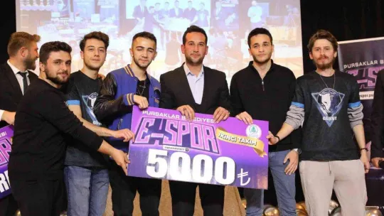 Pursaklar'da E-Spor Turnuvası'nda final coşkusu