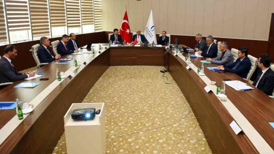 Rektörler Manisa'da, SUBÜ'nün +1 Eğitim Modeli'ni konuştu