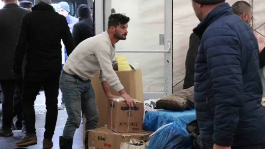 Rize depremzedeler için tek yürek oldu