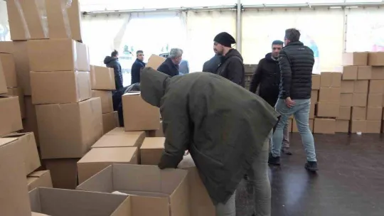 Rize depremzedeler için tek yürek oldu