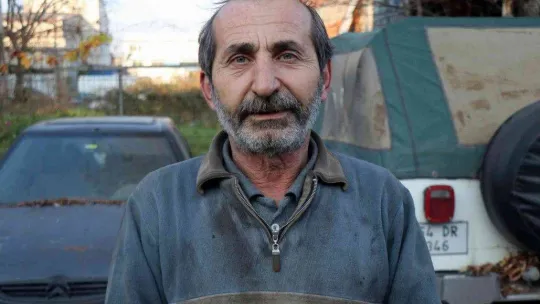 Römorku ikinci kez dükkanın önünden çalındı