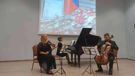 Rus Büyükelçi Karlov, Başkentte anıldı