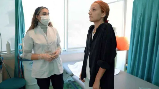 Rus kızın yüzü Türkiye'de güldü