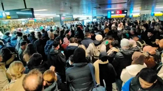 Sabiha Gökçen Havalimanı'nda elektrik kesintisi yaşandı