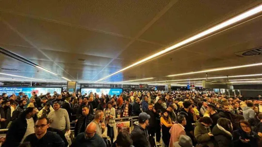 Sabiha Gökçen Havalimanı'nda elektrik kesintisi yaşandı