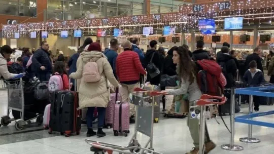 Sabiha Gökçen Havalimanında sis nedeniyle seferlerde aksama