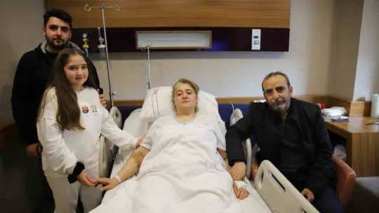 Sadece 5 saniyede çöken binada depremin kalanını enkaz altında yaşadılar