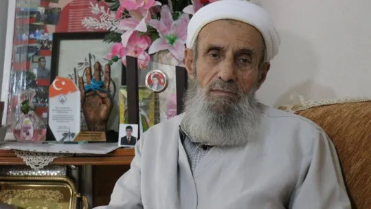 Safitürk'ün acı haberini alan yakınları evinin sokağını doldurdu