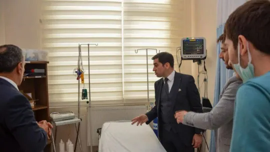 Sağlık Müdürü hastanede incelemede bulundu