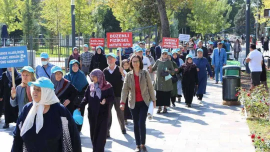 Sağlıklı yaşlanmak için yürüyüşü ihmal etmeyin