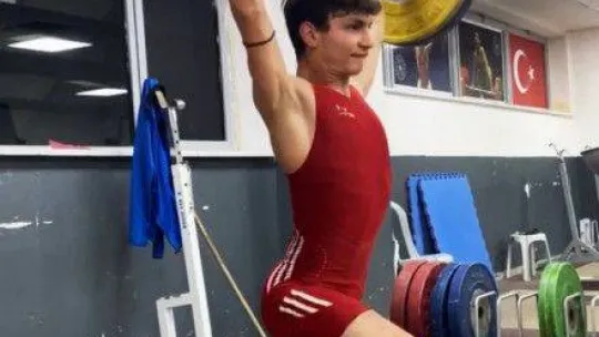 Sakarya Büyükşehir'in haltercileri finale damga vurdu