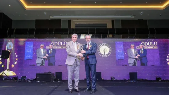 Sakarya Büyükşehir'in iki projesine 'en prestijli' ödül