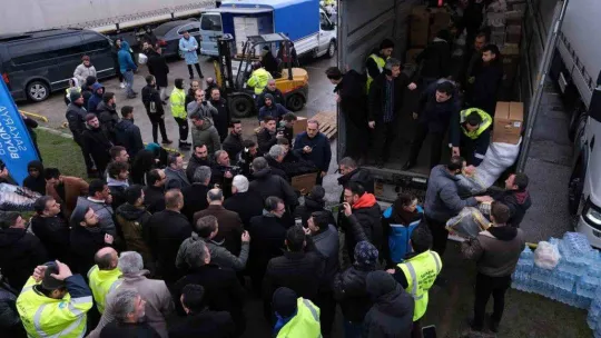 Sakarya Büyükşehir'in yardımları binlere ulaştı