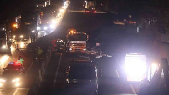 Sakarya D-650 Kara Yolu'nda feci kaza: 1 ölü, 1 yaralı