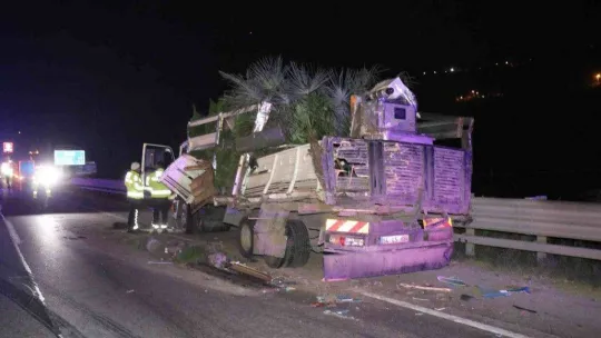 Sakarya D-650 Kara Yolu'nda feci kaza: 1 ölü, 1 yaralı