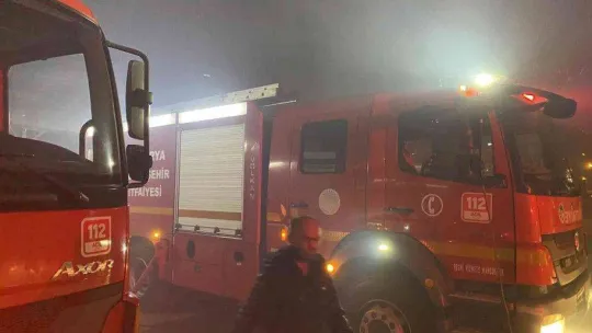 Sakarya'da geri dönüşüm fabrikasında yangın