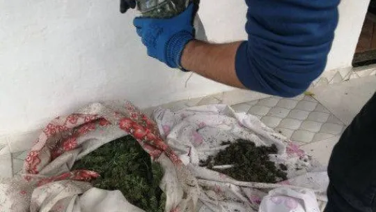 Sakarya'da jandarma ekipleri uyuşturucuya geçit vermiyor