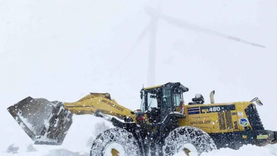 Sakarya'da kardan kapanan 6 grup yolu ulaşıma açıldı