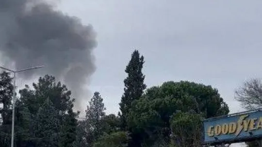 Sakarya'da lastik fabrikasında korkutan yangın