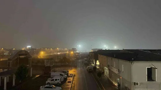 Sakarya'da yağmur ve sis etkili oluyor