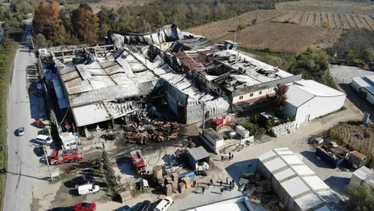 Sakarya'daki fabrika yangınında oluşan tahribat gözler önüne serildi