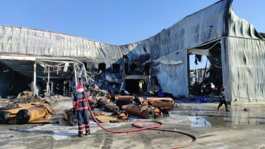 Sakarya'daki fabrika yangınında oluşan tahribat gözler önüne serildi