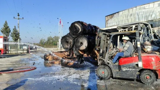 Sakarya'daki fabrika yangınında oluşan tahribat gözler önüne serildi