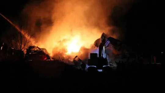 Sakarya'daki korkutan yangın havadan görüntülendi