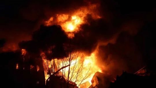 Sakarya'daki korkutan yangın havadan görüntülendi
