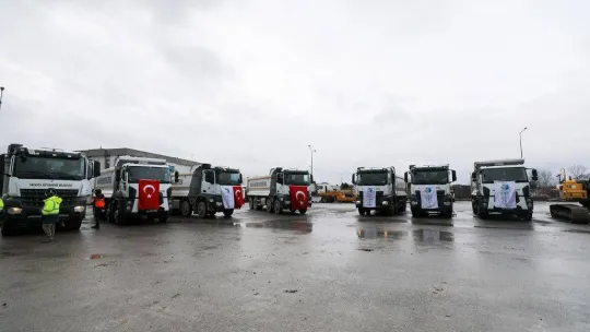 Sakarya'dan 43 iş makinası deprem bölgesine çıktı