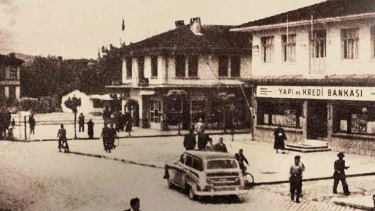 Sakarya'nın eski fotoğrafları, görenleri tarih yolculuğuna çıkarıyor