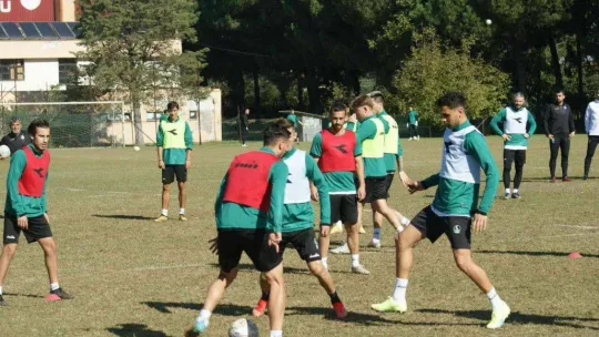 Sakaryaspor, Manisa FK mesaisinde