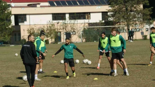 Sakaryaspor, Manisa FK mesaisinde