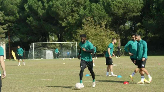Sakaryaspor, Manisa FK mesaisinde